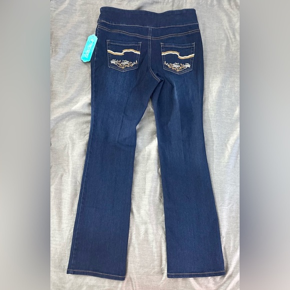 The Pioneer Woman Dark Blue Pull On Boot Cut Jeans, Size: M(8-10), NWT - Picture 4 of 7
